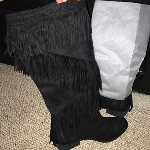 Black tall fringe boots